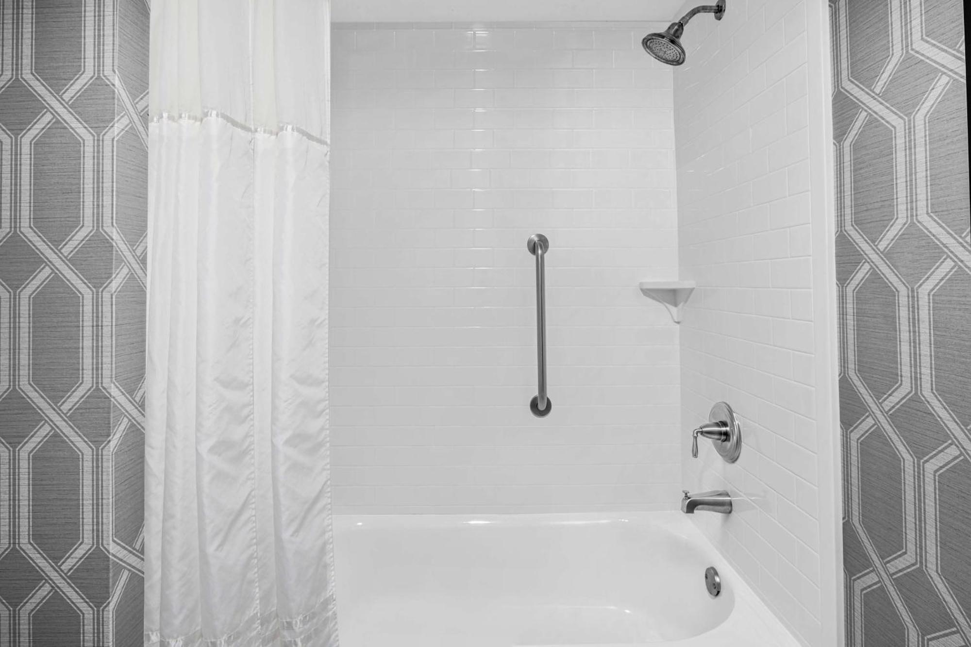 Homewood By Hilton Hotel 3*